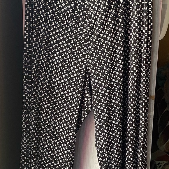 Max Edition Wide Leg Pant - Picture 4 of 5